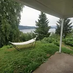 Fjordview Retreat