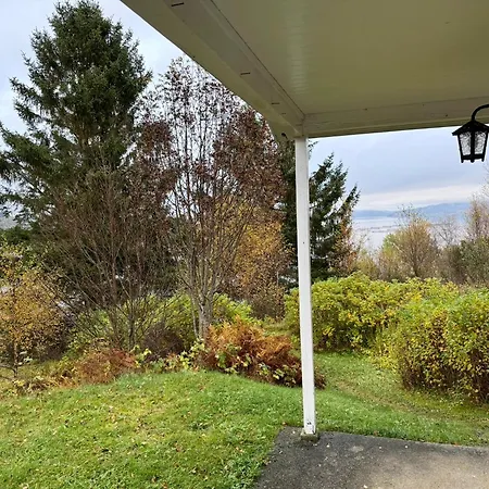 Fjordview Retreat *