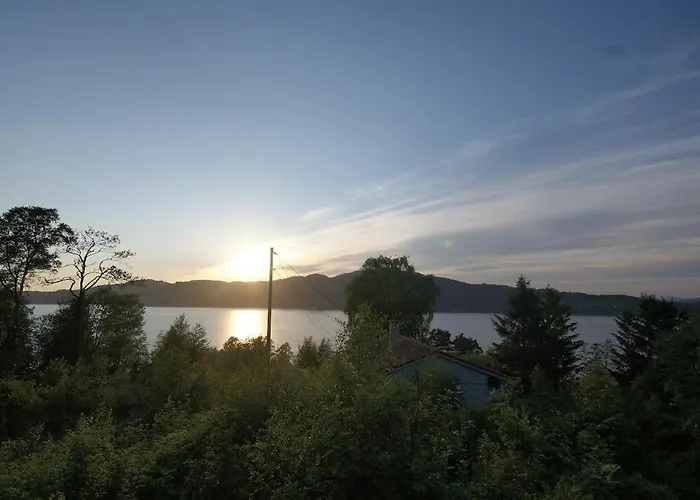 Fjordview Retreat