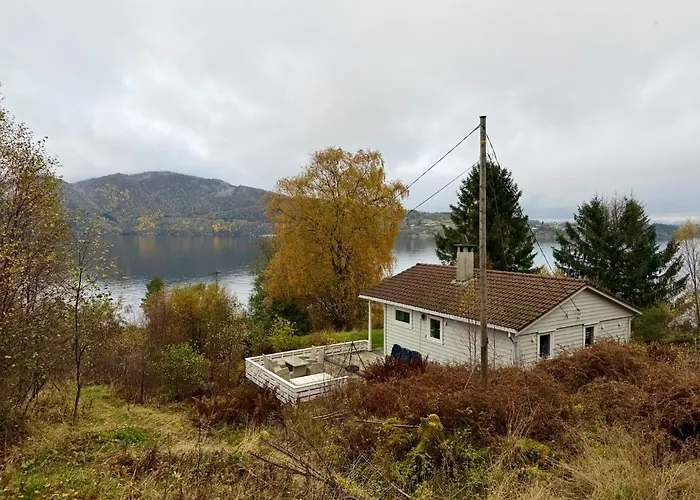 Fjordview Retreat *