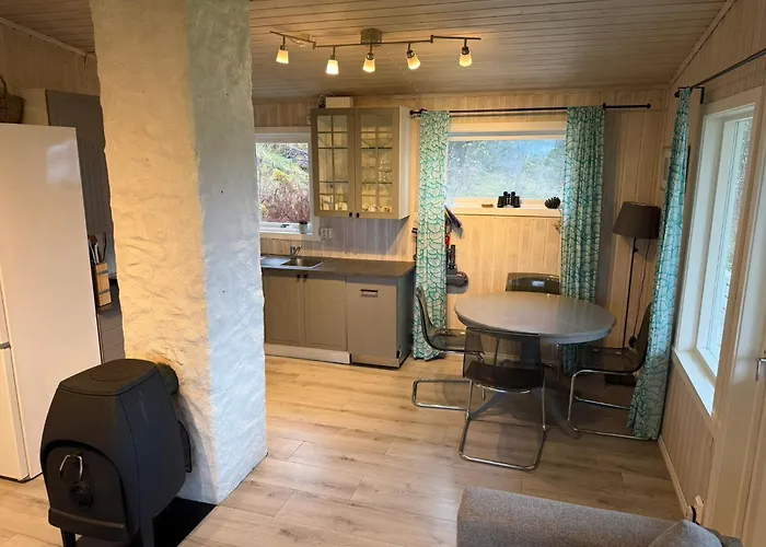 Fjordview Retreat *